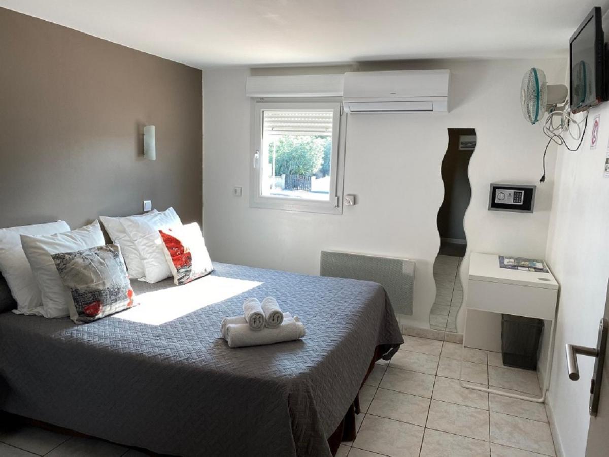 Logis Hotel La Chaumiere Marseillan  Bagian luar foto